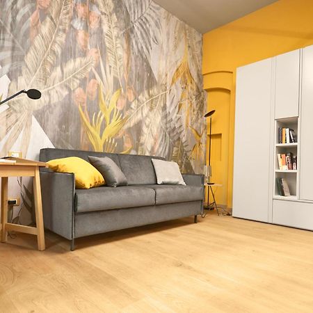 Central And Comfy Apartment Free Netflix And Disney Plus Bolonia Exterior foto